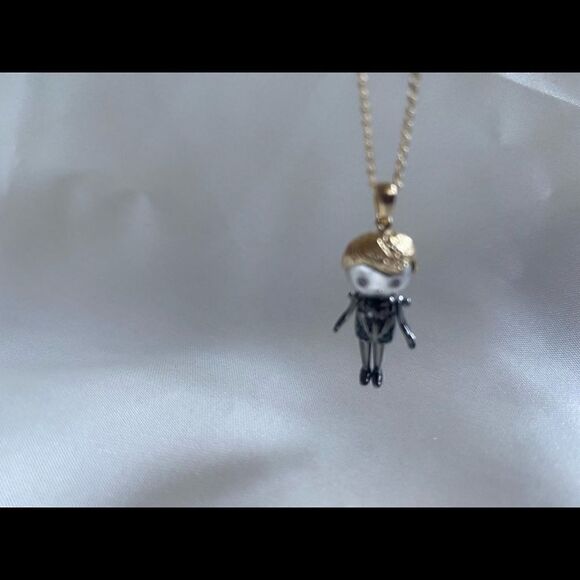 Moving guy 14k real gold 3D pendant trendy jewel - Picture 5 of 9